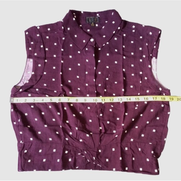 ❤️SALE! PRICE FINAL!❤️ OLM SHORT SLEEVE SQUARE PRINT TWIST FRONT CROP TOP SIZE M - Picture 6 of 7